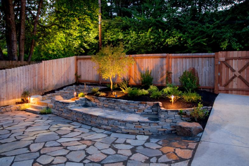 Natural stone paver arrangement